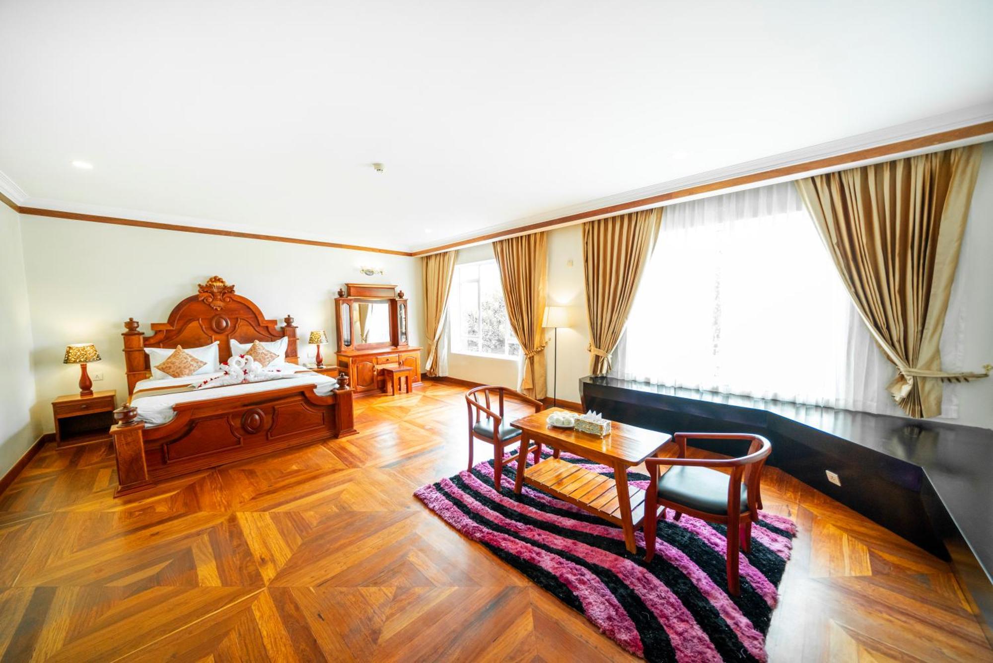 Pursat Riverside Hotel & Spa Exterior foto
