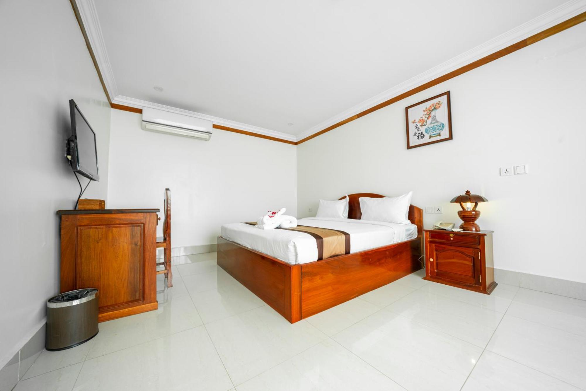 Pursat Riverside Hotel & Spa Exterior foto