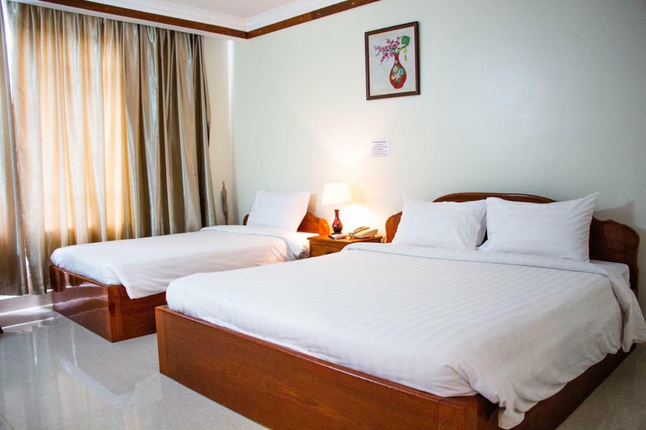 Pursat Riverside Hotel & Spa Exterior foto